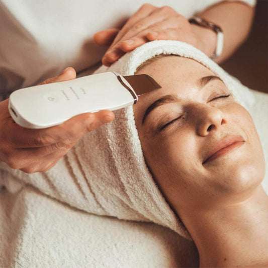 DeepClean Skin Scrubber - By Laurain